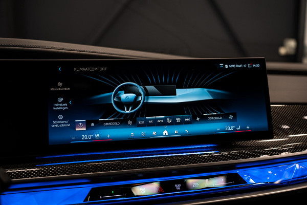 BMW 7 Serie 740d xDrive *M-Sport Pro / Bowers & Wilkins / Panorama / HUD / Surround View / Standverwarming*