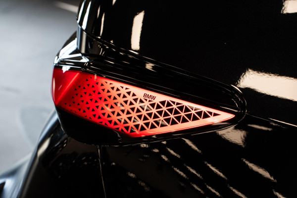 BMW 7 Serie 740d xDrive *M-Sport Pro / Bowers & Wilkins / Panorama / HUD / Surround View / Standverwarming*