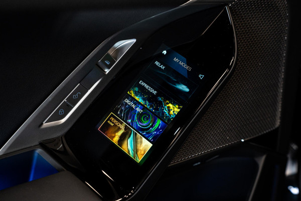 BMW 7 Serie 740d xDrive *M-Sport Pro / Bowers & Wilkins / Panorama / HUD / Surround View / Standverwarming*