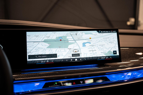 BMW 7 Serie 740d xDrive *M-Sport Pro / Bowers & Wilkins / Panorama / HUD / Surround View / Standverwarming*
