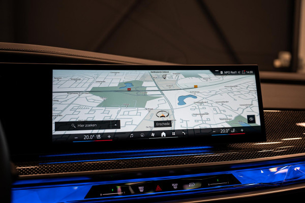 BMW 7 Serie 740d xDrive *M-Sport Pro / Bowers & Wilkins / Panorama / HUD / Surround View / Standverwarming*