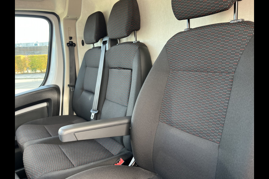 Opel Movano 2.2D 140 L2H2 3.5t Opel Movano 2.2D 140 L2H2 3.5t