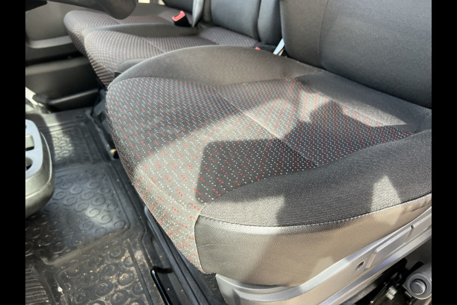 Opel Movano 2.2D 140 L2H2 3.5t Opel Movano 2.2D 140 L2H2 3.5t