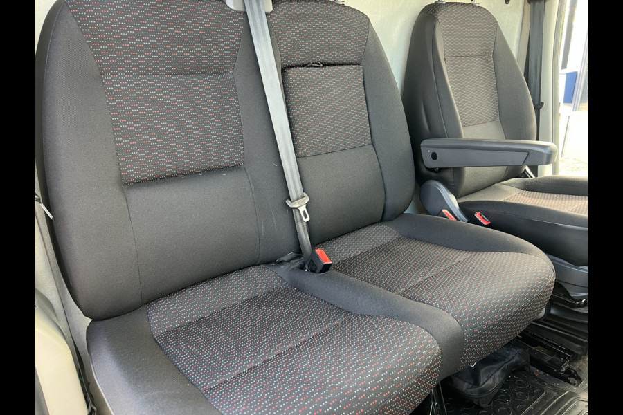 Opel Movano 2.2D 140 L2H2 3.5t Opel Movano 2.2D 140 L2H2 3.5t