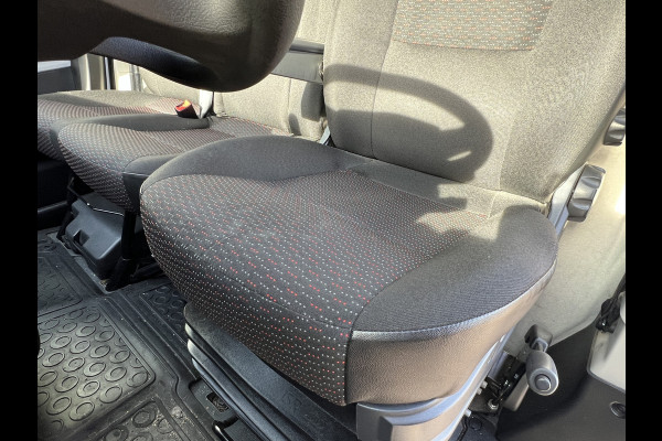 Opel Movano 2.2D 140 L2H2 3.5t Opel Movano 2.2D 140 L2H2 3.5t