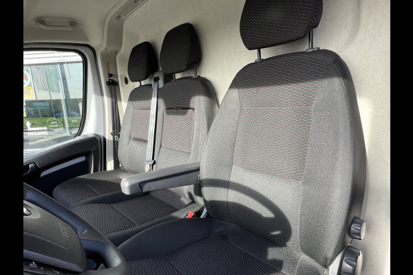 Opel Movano 2.2D 140 L2H2 3.5t Opel Movano 2.2D 140 L2H2 3.5t