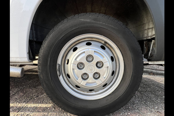 Opel Movano 2.2D 140 L2H2 3.5t Opel Movano 2.2D 140 L2H2 3.5t