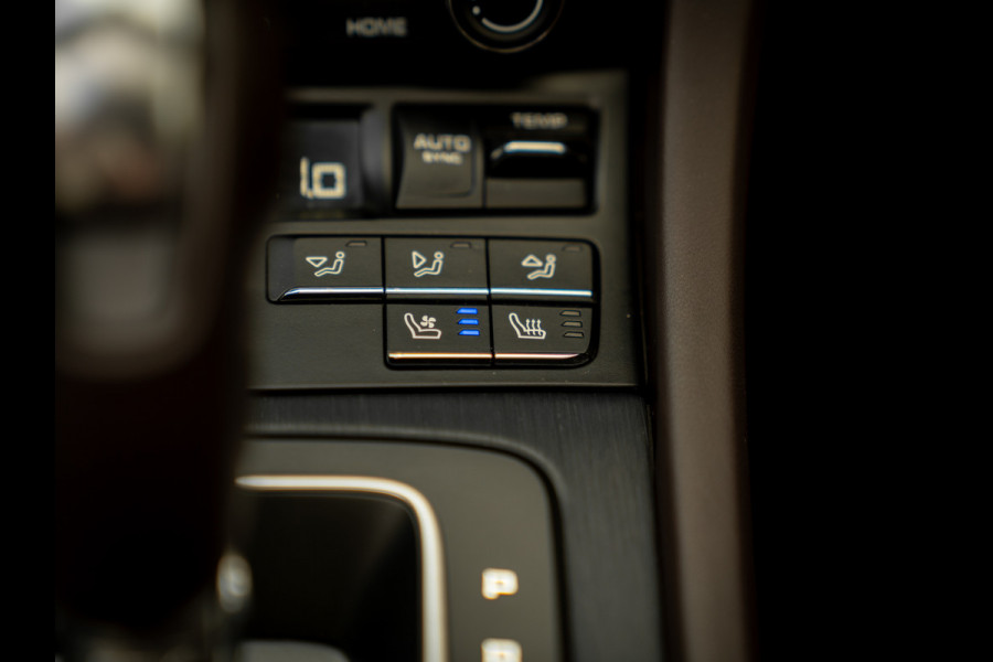 Porsche 911 Cabrio 991-2 Carrera GTS | Adapt. sportstoelen | SportDesign | Stoelventilatie | Bose Porsche 911 Cabrio 991-2 Carrera GTS | Adapt. sportstoelen | SportDesign | Stoelventilatie | Bose