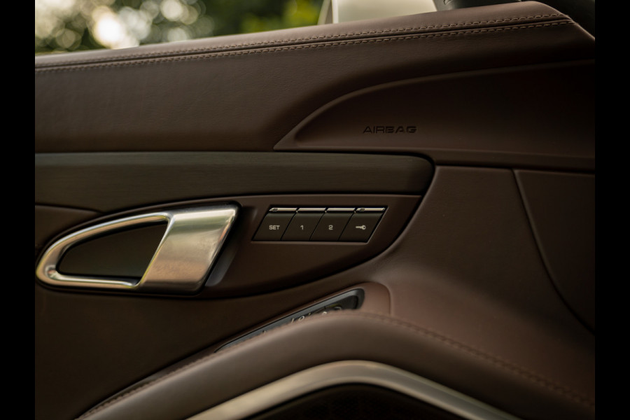 Porsche 911 Cabrio 991-2 Carrera GTS | Adapt. sportstoelen | SportDesign | Stoelventilatie | Bose Porsche 911 Cabrio 991-2 Carrera GTS | Adapt. sportstoelen | SportDesign | Stoelventilatie | Bose