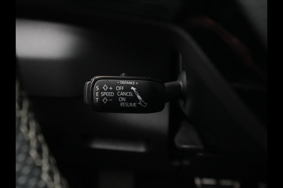 Škoda Karoq 1.5 TSI ACT 150pk DSG Sportline Business Navigatie Camera Acc Stoelverwarming 17