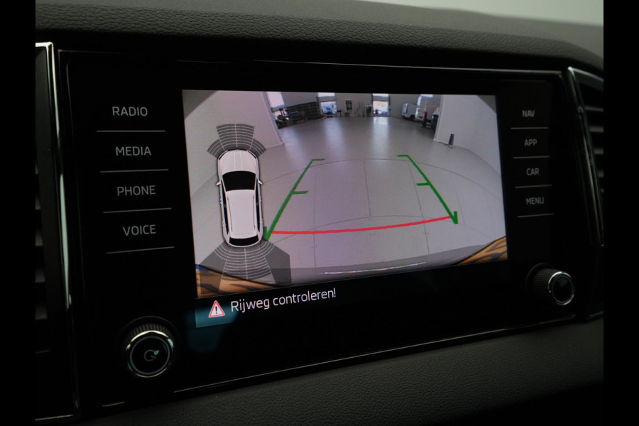 Škoda Karoq 1.5 TSI ACT 150pk DSG Sportline Business Navigatie Camera Acc Stoelverwarming 17