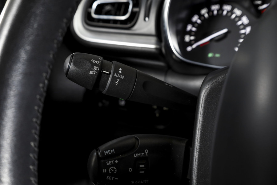 Citroën C3 1.2 PureTech 82 PK Feel | Cruise | PDC | NAV + App. Connect | Auto. Airco |