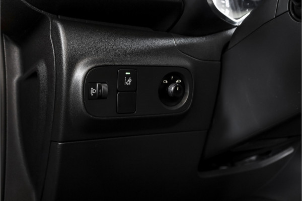 Citroën C3 1.2 PureTech 82 PK Feel | Cruise | PDC | NAV + App. Connect | Auto. Airco |