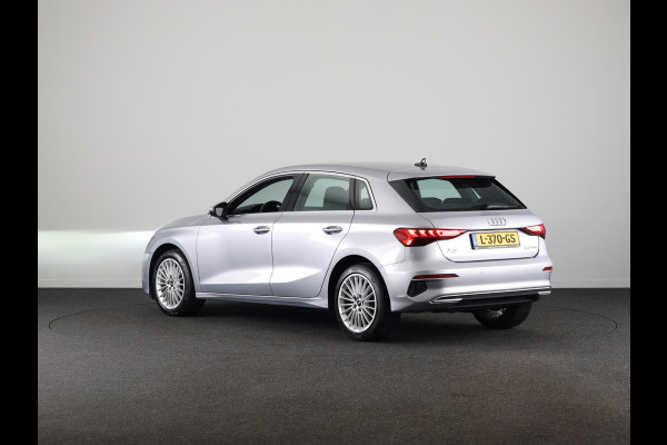 Audi A3 Sportback 30 TFSI Business edition 110pk S-tronic | Navigatie | Parkeersensoren | Led koplampen | Lichtmetalen velgen Audi A3 Sportback 30 TFSI Business edition 110pk S-tronic | Navigatie | Parkeersensoren | Led koplampen | Lichtmetalen velgen