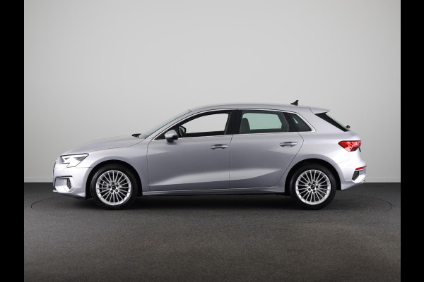 Audi A3 Sportback 30 TFSI Business edition 110pk S-tronic | Navigatie | Parkeersensoren | Led koplampen | Lichtmetalen velgen Audi A3 Sportback 30 TFSI Business edition 110pk S-tronic | Navigatie | Parkeersensoren | Led koplampen | Lichtmetalen velgen