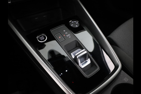 Audi A3 Sportback 30 TFSI Business edition 110pk S-tronic | Navigatie | Parkeersensoren | Led koplampen | Lichtmetalen velgen Audi A3 Sportback 30 TFSI Business edition 110pk S-tronic | Navigatie | Parkeersensoren | Led koplampen | Lichtmetalen velgen