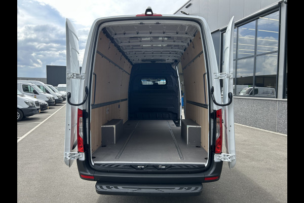 Mercedes-Benz Sprinter 317 CDI L3 H2 PRO Facelift/ MBUX / Camera / Parkeersensoren / Cruise control / Airco / 270 Graden achterdeuren Mercedes-Benz Sprinter 317 CDI L3 H2 PRO Facelift/ MBUX / Camera / Parkeersensoren / Cruise control / Airco / 270 Graden achterdeuren