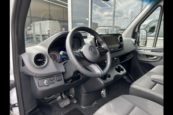 Mercedes-Benz Sprinter 317 CDI L3 H2 PRO Facelift/ MBUX / Camera / Parkeersensoren / Cruise control / Airco / 270 Graden achterdeuren Mercedes-Benz Sprinter 317 CDI L3 H2 PRO Facelift/ MBUX / Camera / Parkeersensoren / Cruise control / Airco / 270 Graden achterdeuren