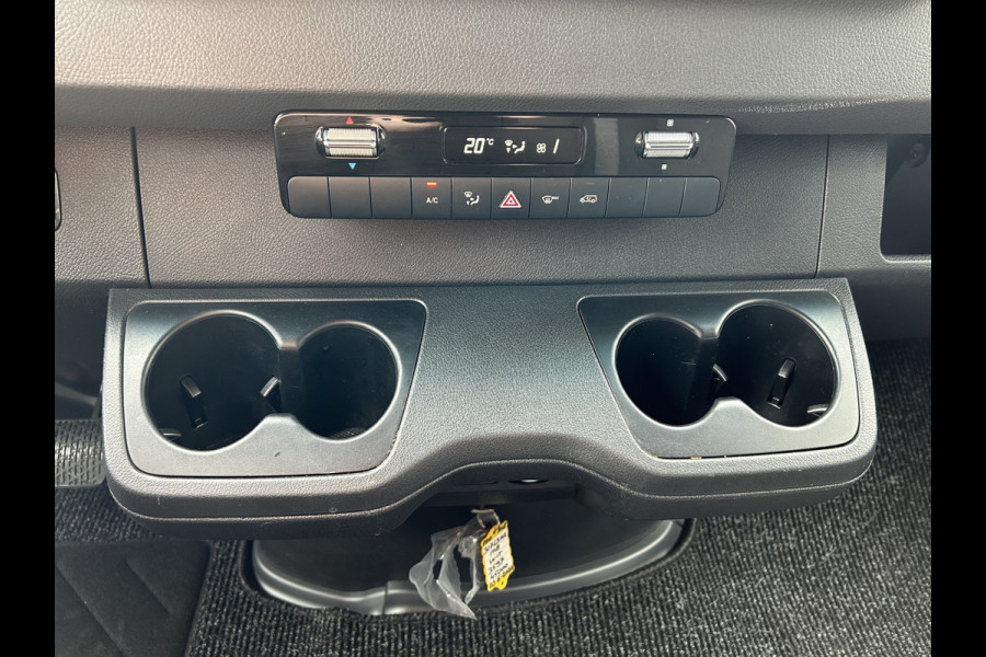 Mercedes-Benz Sprinter 317 CDI L3 H2 PRO Facelift/ MBUX / Camera / Parkeersensoren / Cruise control / Airco / 270 Graden achterdeuren Mercedes-Benz Sprinter 317 CDI L3 H2 PRO Facelift/ MBUX / Camera / Parkeersensoren / Cruise control / Airco / 270 Graden achterdeuren