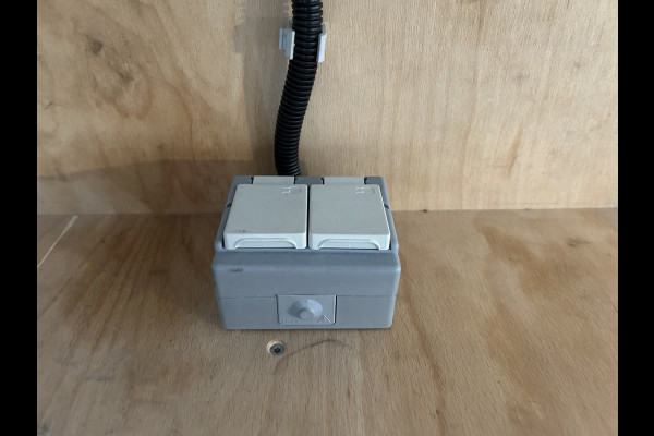 Mercedes-Benz Sprinter 317 CDI L2 H2 2800KG Trekhaak / MBUX / Camera / Navigatie / Stand kachel / Airco / 270 Graden achterdeuren