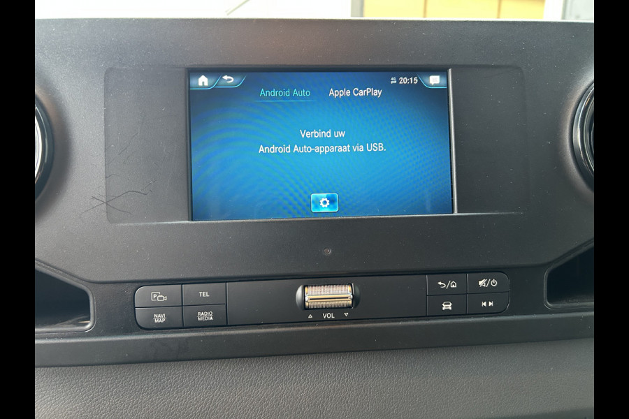 Mercedes-Benz Sprinter 317 CDI L2 H2 2800KG Trekhaak / MBUX / Camera / Navigatie / Stand kachel / Airco / 270 Graden achterdeuren