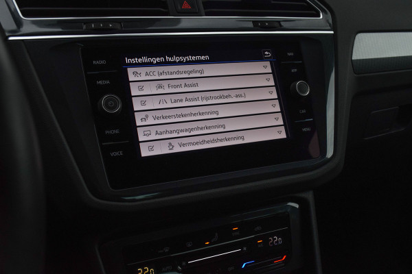Volkswagen Tiguan 1.5 TSI Life Business / Adaptive Cruise Control/ Virtual Cockpit/ Panoramadak/ Trekhaak/ 110kW (150PK)