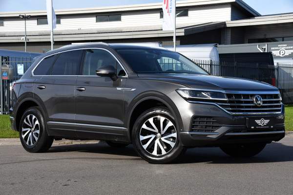 Volkswagen Touareg 3.0 TDI V6 Grijs Kenteken Bpm Vrij Adaptieve Cruise, Camera, Carplay, LED, 3500kg Trekhaak, Stoelverwarming, Automaat, Multimedia, 232pk, BOM VOL