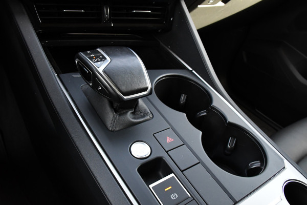 Volkswagen Touareg 3.0 TDI V6 Grijs Kenteken Bpm Vrij Adaptieve Cruise, Camera, Carplay, LED, 3500kg Trekhaak, Stoelverwarming, Automaat, Multimedia, 232pk, BOM VOL