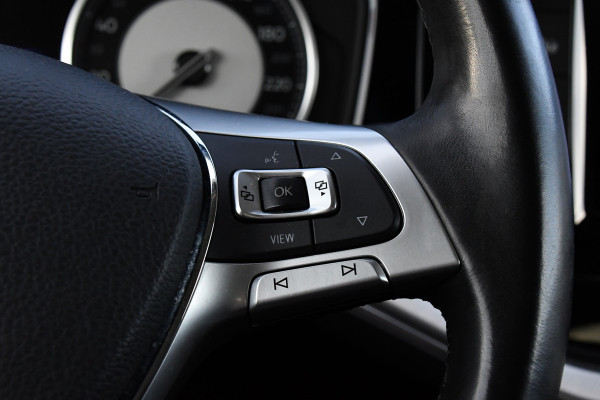 Volkswagen Touareg 3.0 TDI V6 Grijs Kenteken Bpm Vrij Adaptieve Cruise, Camera, Carplay, LED, 3500kg Trekhaak, Stoelverwarming, Automaat, Multimedia, 232pk, BOM VOL