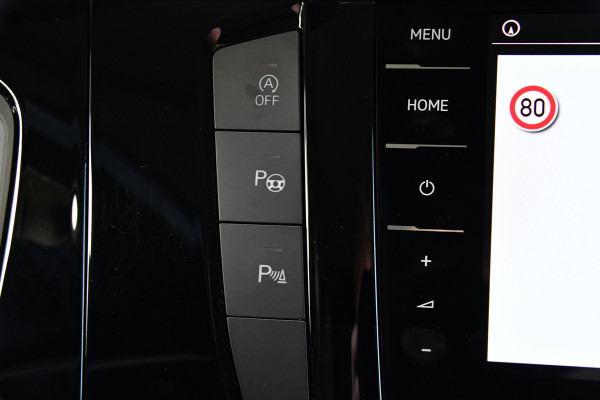 Volkswagen Touareg 3.0 TDI V6 Grijs Kenteken Bpm Vrij Adaptieve Cruise, Camera, Carplay, LED, 3500kg Trekhaak, Stoelverwarming, Automaat, Multimedia, 232pk, BOM VOL