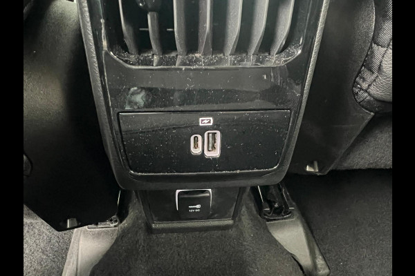 Jeep Compass S Summit 1.5T e-Hybrid Jeep Compass S Summit 1.5T e-Hybrid