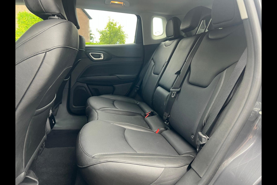 Jeep Compass S Summit 1.5T e-Hybrid Jeep Compass S Summit 1.5T e-Hybrid