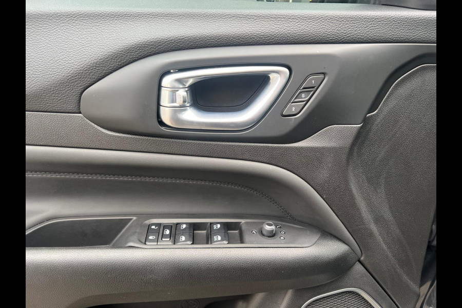 Jeep Compass S Summit 1.5T e-Hybrid Jeep Compass S Summit 1.5T e-Hybrid