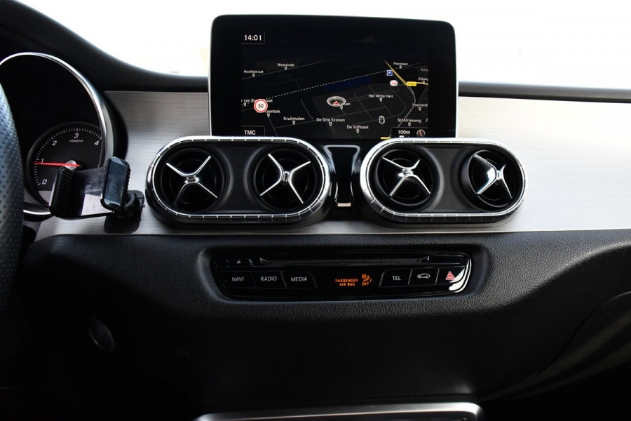 Mercedes-Benz X-Klasse 250 d 4-MATIC DC Power 360 Camera, Cruise, 4x4, Stoelverwarming, Leder, Automaat, 190pk, Keyless, Multimedia, Uniek! Mercedes-Benz X-Klasse 250 d 4-MATIC DC Power 360 Camera, Cruise, 4x4, Stoelverwarming, Leder, Automaat, 190pk, Keyless, Multimedia, Uniek!