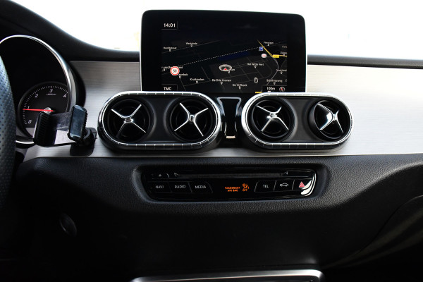 Mercedes-Benz X-Klasse 250 d 4-MATIC DC Power 360 Camera, Cruise, 4x4, Stoelverwarming, Leder, Automaat, 190pk, Keyless, Multimedia, Uniek! Mercedes-Benz X-Klasse 250 d 4-MATIC DC Power 360 Camera, Cruise, 4x4, Stoelverwarming, Leder, Automaat, 190pk, Keyless, Multimedia, Uniek!