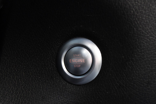 Mercedes-Benz X-Klasse 250 d 4-MATIC DC Power 360 Camera, Cruise, 4x4, Stoelverwarming, Leder, Automaat, 190pk, Keyless, Multimedia, Uniek! Mercedes-Benz X-Klasse 250 d 4-MATIC DC Power 360 Camera, Cruise, 4x4, Stoelverwarming, Leder, Automaat, 190pk, Keyless, Multimedia, Uniek!