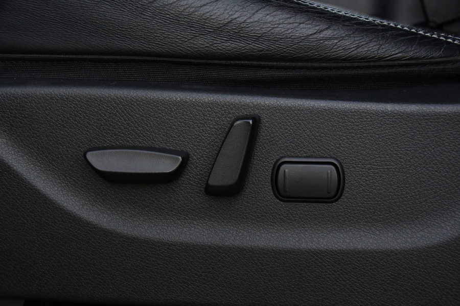 Mercedes-Benz X-Klasse 250 d 4-MATIC DC Power 360 Camera, Cruise, 4x4, Stoelverwarming, Leder, Automaat, 190pk, Keyless, Multimedia, Uniek! Mercedes-Benz X-Klasse 250 d 4-MATIC DC Power 360 Camera, Cruise, 4x4, Stoelverwarming, Leder, Automaat, 190pk, Keyless, Multimedia, Uniek!