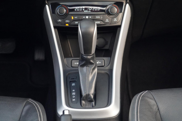 Suzuki S-Cross 1.4 Boosterjet AllGrip Stijl / Automaat / Pano / Leder / Navi / Cruise / Climate / Stoelverw. Suzuki S-Cross 1.4 Boosterjet AllGrip Stijl / Automaat / Pano / Leder / Navi / Cruise / Climate / Stoelverw.