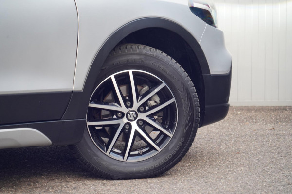 Suzuki S-Cross 1.4 Boosterjet AllGrip Stijl / Automaat / Pano / Leder / Navi / Cruise / Climate / Stoelverw. Suzuki S-Cross 1.4 Boosterjet AllGrip Stijl / Automaat / Pano / Leder / Navi / Cruise / Climate / Stoelverw.