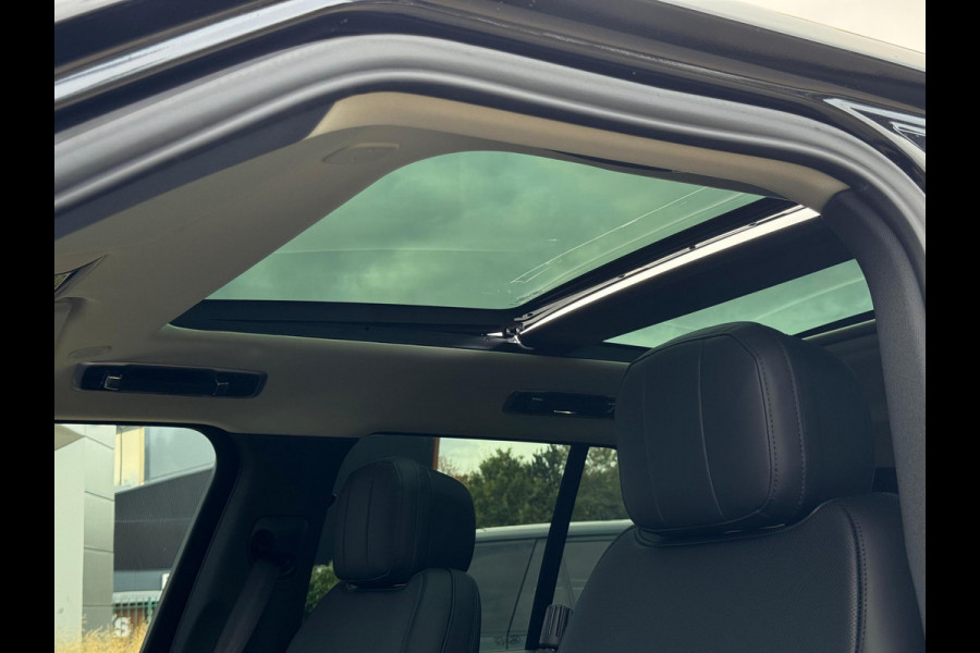 Land Rover Range Rover P460e SE PHEV | 4 Wheel Steering | Soft Close | 22'' Land Rover Range Rover P460e SE PHEV | 4 Wheel Steering | Soft Close | 22''