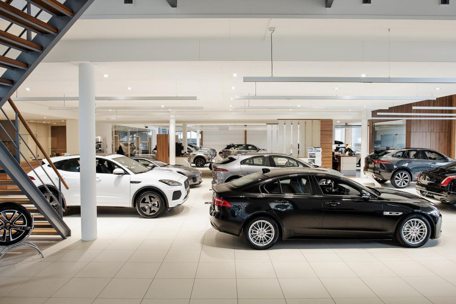 Land Rover Range Rover P460e SE PHEV | 4 Wheel Steering | Soft Close | 22'' Land Rover Range Rover P460e SE PHEV | 4 Wheel Steering | Soft Close | 22''