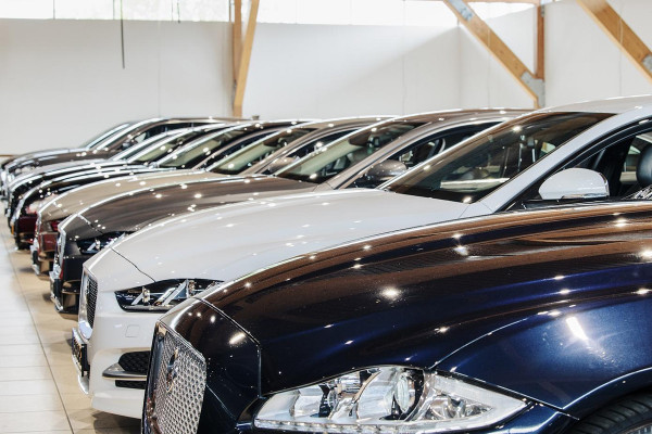 Land Rover Range Rover P460e SE PHEV | 4 Wheel Steering | Soft Close | 22'' Land Rover Range Rover P460e SE PHEV | 4 Wheel Steering | Soft Close | 22''