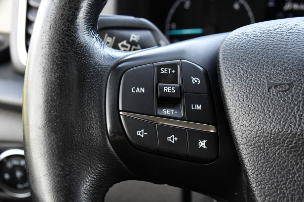 Ford Transit Custom 2.0 TDCI L1H1 Sport DC Camera, Cruise, Carplay, 170pk, Automaat, Leder, Trekhaak, Stoelverwarming, NAVI, Uniek! Ford Transit Custom 2.0 TDCI L1H1 Sport DC Camera, Cruise, Carplay, 170pk, Automaat, Leder, Trekhaak, Stoelverwarming, NAVI, Uniek!