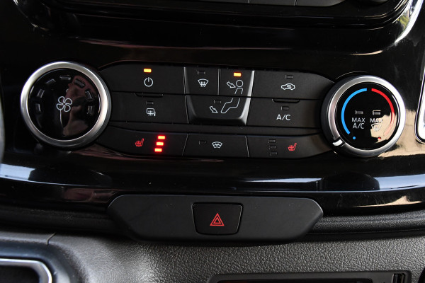 Ford Transit Custom 2.0 TDCI L1H1 Sport DC Camera, Cruise, Carplay, 170pk, Automaat, Leder, Trekhaak, Stoelverwarming, NAVI, Uniek! Ford Transit Custom 2.0 TDCI L1H1 Sport DC Camera, Cruise, Carplay, 170pk, Automaat, Leder, Trekhaak, Stoelverwarming, NAVI, Uniek!