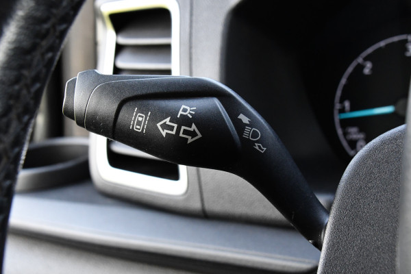 Ford Transit Custom 2.0 TDCI L1H1 Sport DC Camera, Cruise, Carplay, 170pk, Automaat, Leder, Trekhaak, Stoelverwarming, NAVI, Uniek! Ford Transit Custom 2.0 TDCI L1H1 Sport DC Camera, Cruise, Carplay, 170pk, Automaat, Leder, Trekhaak, Stoelverwarming, NAVI, Uniek!