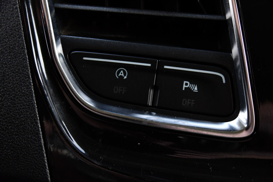 Ford Transit Custom 2.0 TDCI L1H1 Sport DC Camera, Cruise, Carplay, 170pk, Automaat, Leder, Trekhaak, Stoelverwarming, NAVI, Uniek! Ford Transit Custom 2.0 TDCI L1H1 Sport DC Camera, Cruise, Carplay, 170pk, Automaat, Leder, Trekhaak, Stoelverwarming, NAVI, Uniek!