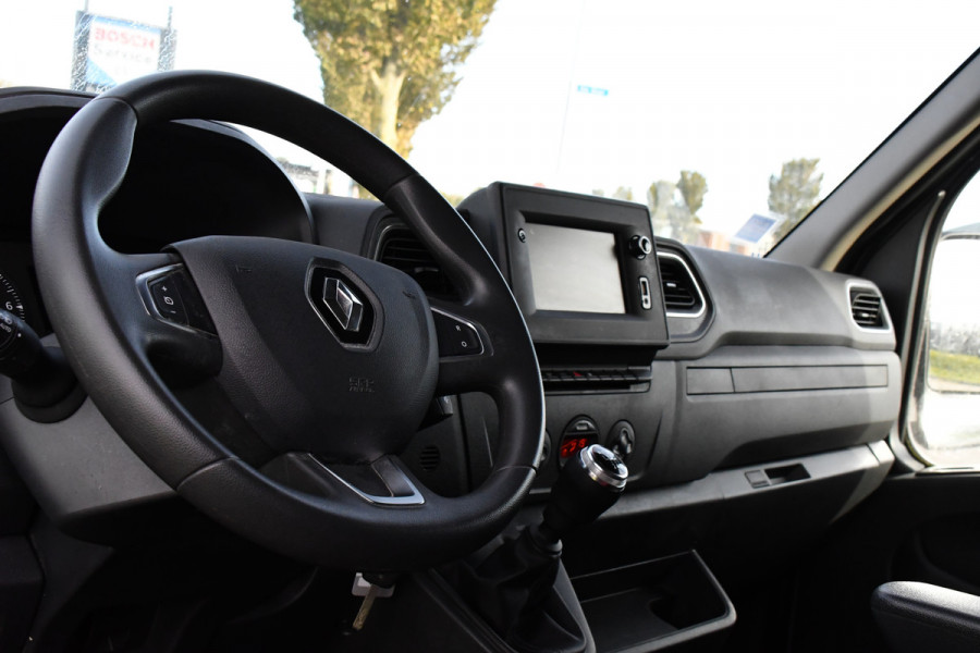 Renault Master T35 2.3 dCi 150 L2H2 PB Edition Camera, Cruise, Carplay, Clima, 150pk, Trekhaak, Multimedia, NAVI, Uniek! Renault Master T35 2.3 dCi 150 L2H2 PB Edition Camera, Cruise, Carplay, Clima, 150pk, Trekhaak, Multimedia, NAVI, Uniek!