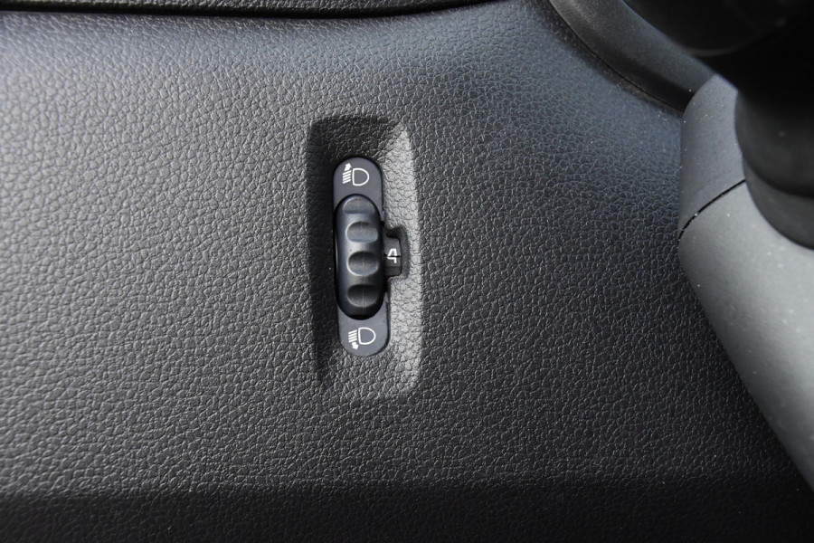 Renault Master T35 2.3 dCi 150 L2H2 PB Edition Camera, Cruise, Carplay, Clima, 150pk, Trekhaak, Multimedia, NAVI, Uniek! Renault Master T35 2.3 dCi 150 L2H2 PB Edition Camera, Cruise, Carplay, Clima, 150pk, Trekhaak, Multimedia, NAVI, Uniek!