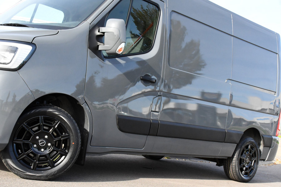 Renault Master T35 2.3 dCi 150 L2H2 PB Edition Camera, Cruise, Carplay, Clima, 150pk, Trekhaak, Multimedia, NAVI, Uniek! Renault Master T35 2.3 dCi 150 L2H2 PB Edition Camera, Cruise, Carplay, Clima, 150pk, Trekhaak, Multimedia, NAVI, Uniek!