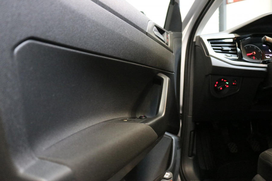 Volkswagen Polo 1.0 TSI Comfortline | CARPLAY | DEALER OH | EERSTE EIG. | NAP | NL AUTO |